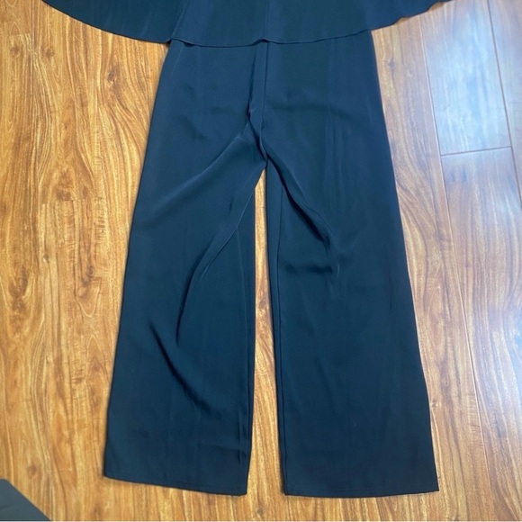 NWT New Nasty Gal Women's Black Deep V Neck Cape Straight Leg Jumpsuit Size 4 - Picture 9 of 16